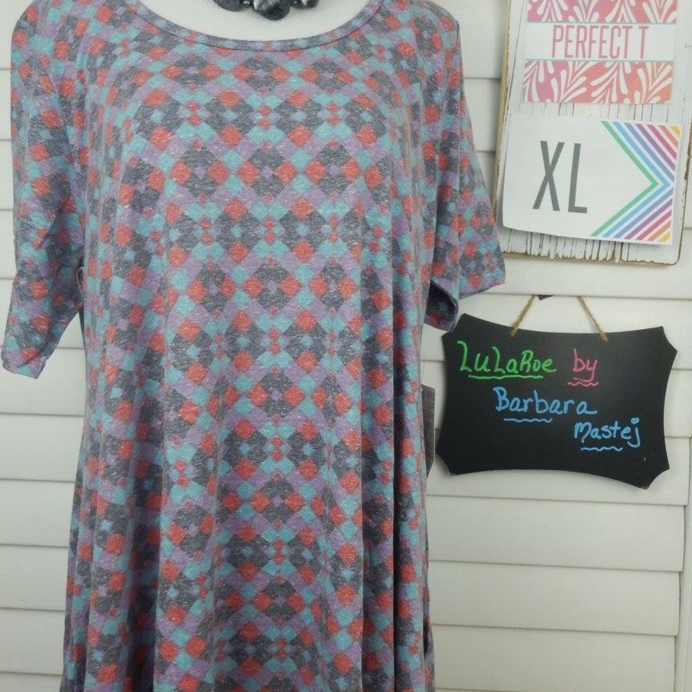 LuLaRoe Swing Tunic in Gray, Coral & Teal Diamond Print